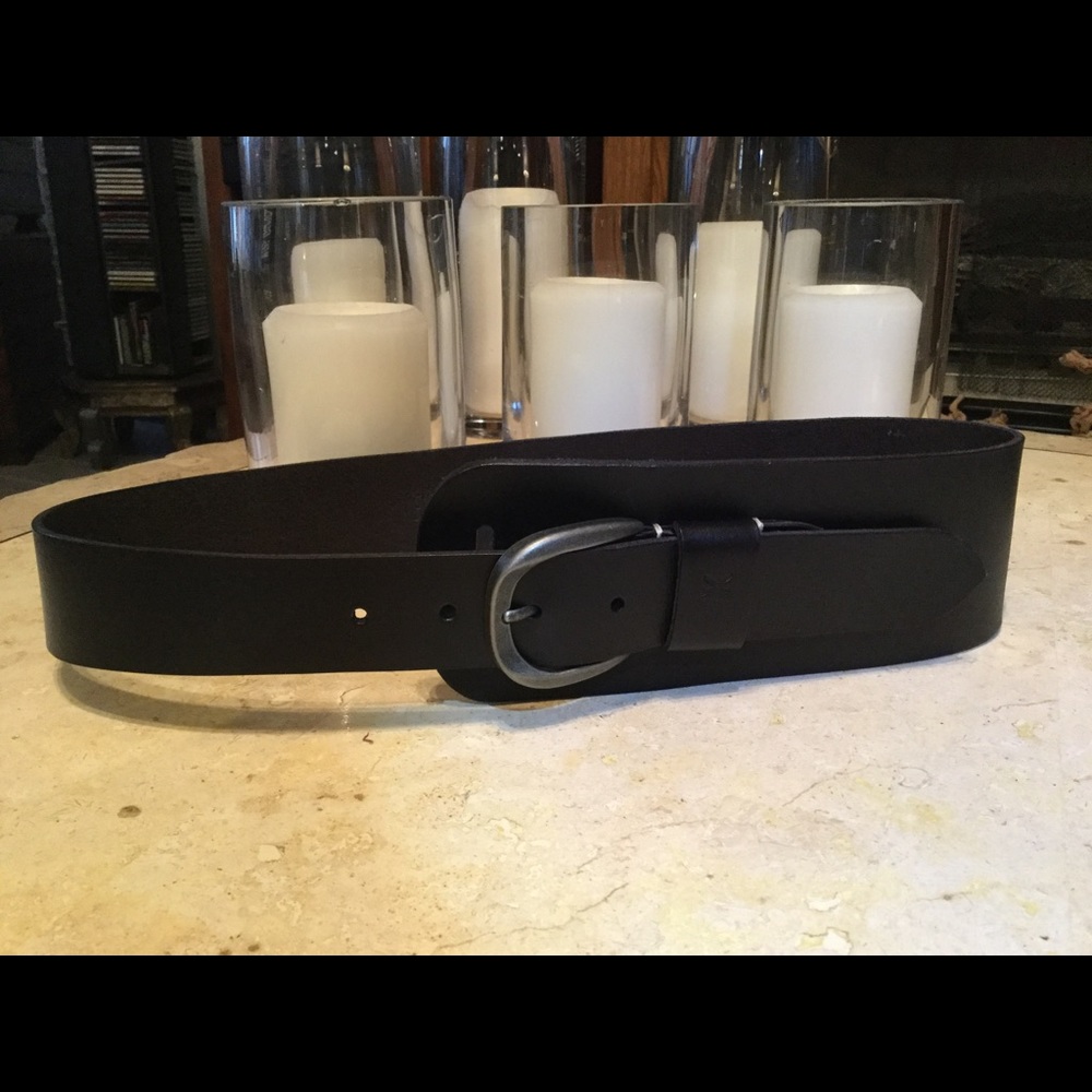 NWT! Ladies Frye Black Tapered Leather Belt, Small